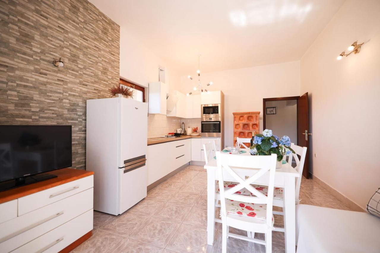 Apartments Marta Verunic Luaran gambar